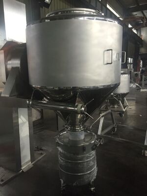 ভালো দাম স্বয়ংক্রিয় / আধা স্বয়ংক্রিয় ফার্মাসিউটিক্যাল মিক্সার পাউডার মেশিন বিন ব্লেন্ডার অনলাইন