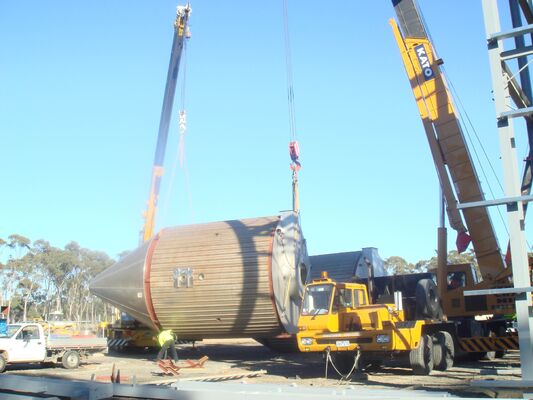 ভালো দাম হাই-স্পিড সেন্ট্রিফিউগাল স্প্রে শুকানোর মেশিন স্টেইনলেস স্টিল 304 অনলাইন