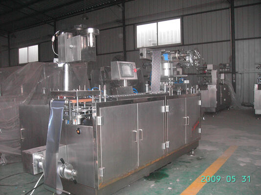 ভালো দাম ফ্ল্যাট সিলিং ক্যাপসুল ট্যাবলেট ব্লিস্টার প্যাকিং মেশিন স্টেইনলেস স্টীল 304 অনলাইন